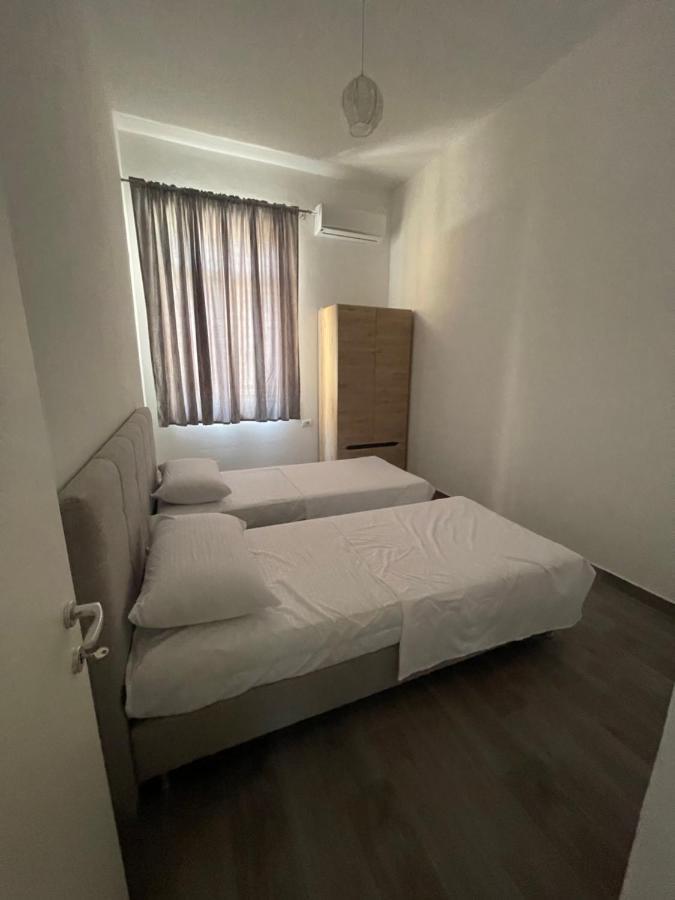 Westwood 2Bd Apartments Durrës Eksteriør billede